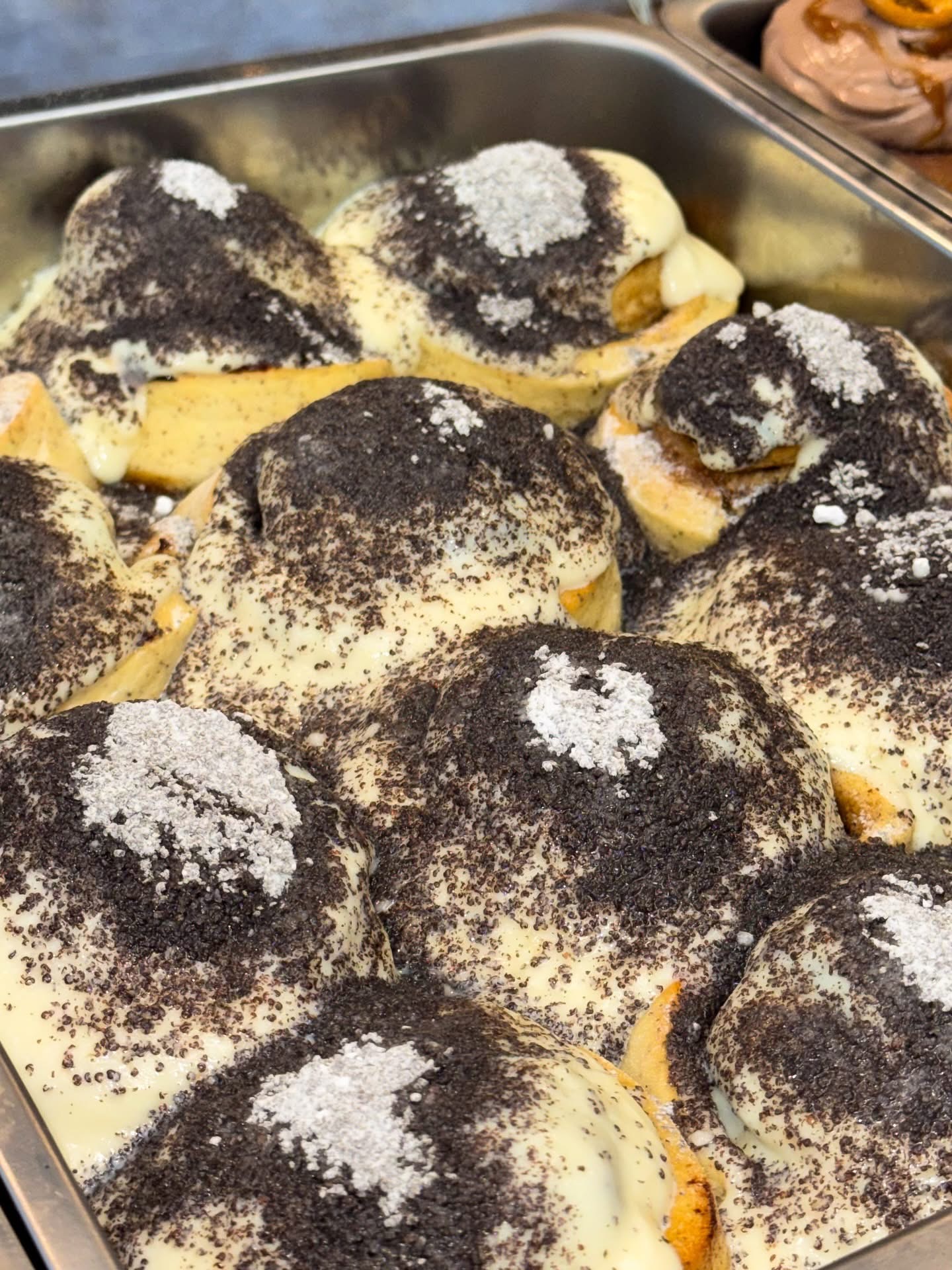 Pisztáciás-Rózsás Fahéjas Csiga