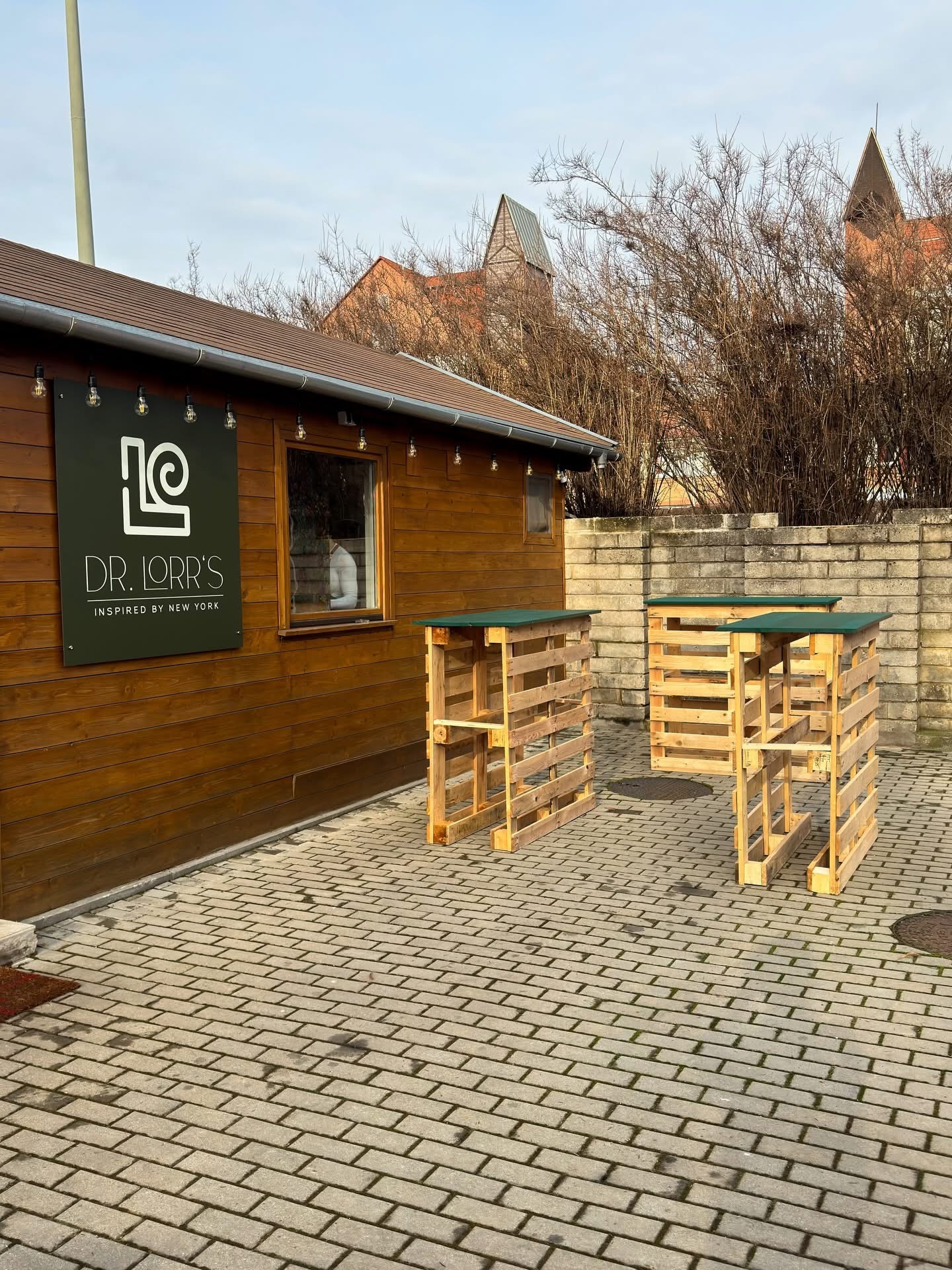 Coffee and cinnamon roll on a table